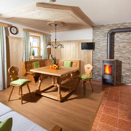 Braunlehen Walch Farm stay *